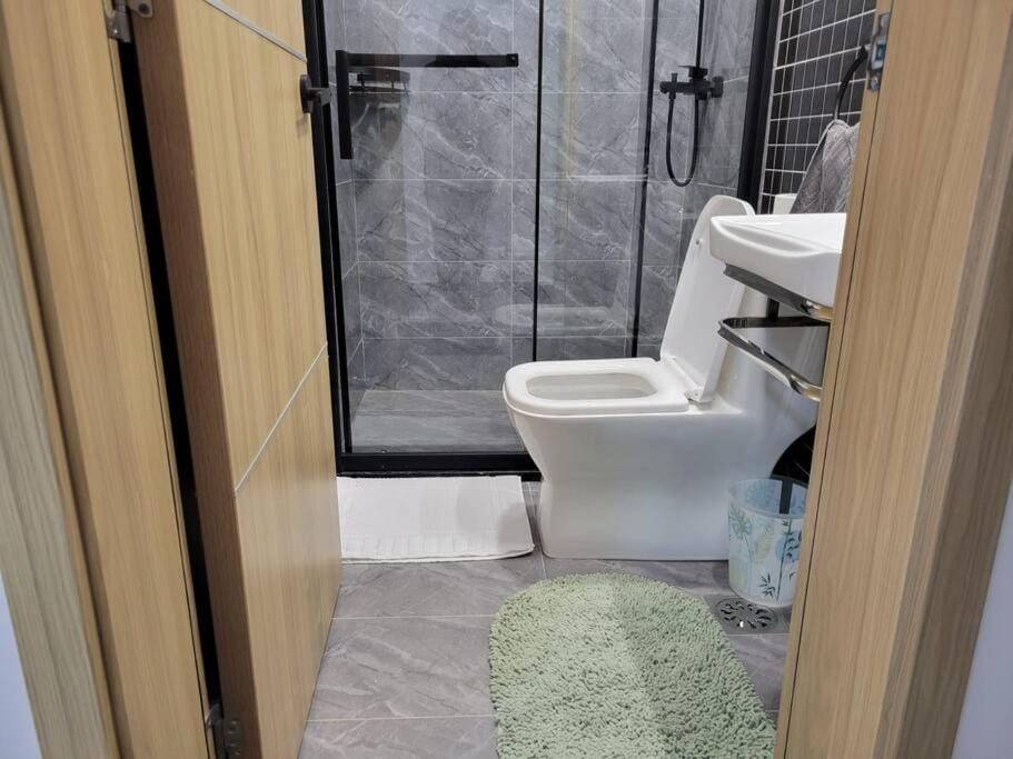 Shower, Bathroom