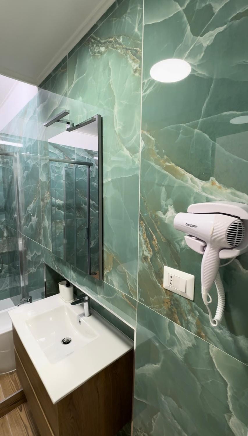 Shower, Bathroom, heating
