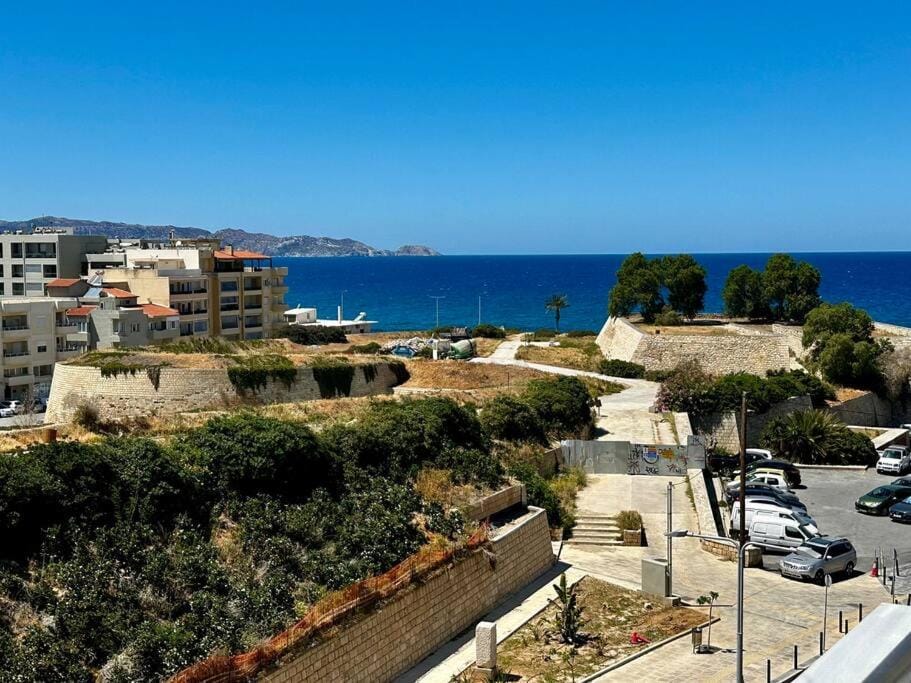 Nanas luxury and cozy apartment Apartment in Heraklion