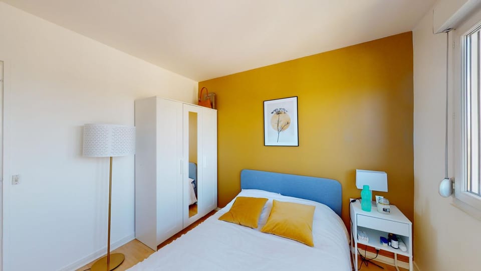 Bed, Photo of the whole room, Bedroom, wardrobe