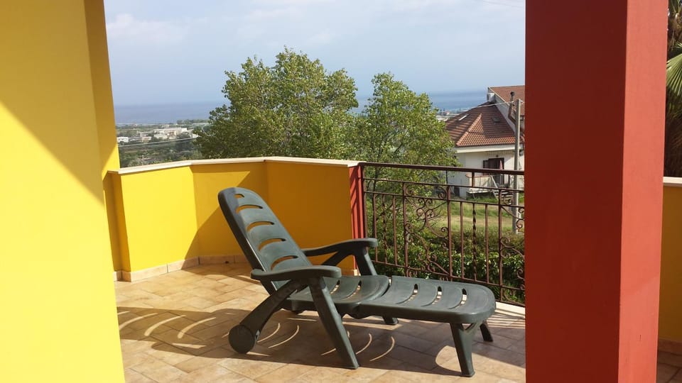Day, Balcony/Terrace