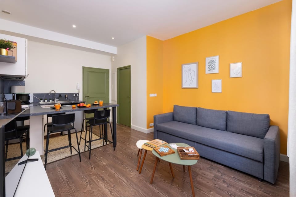 TV and multimedia, Kitchen or kitchenette, Living room, Dining area