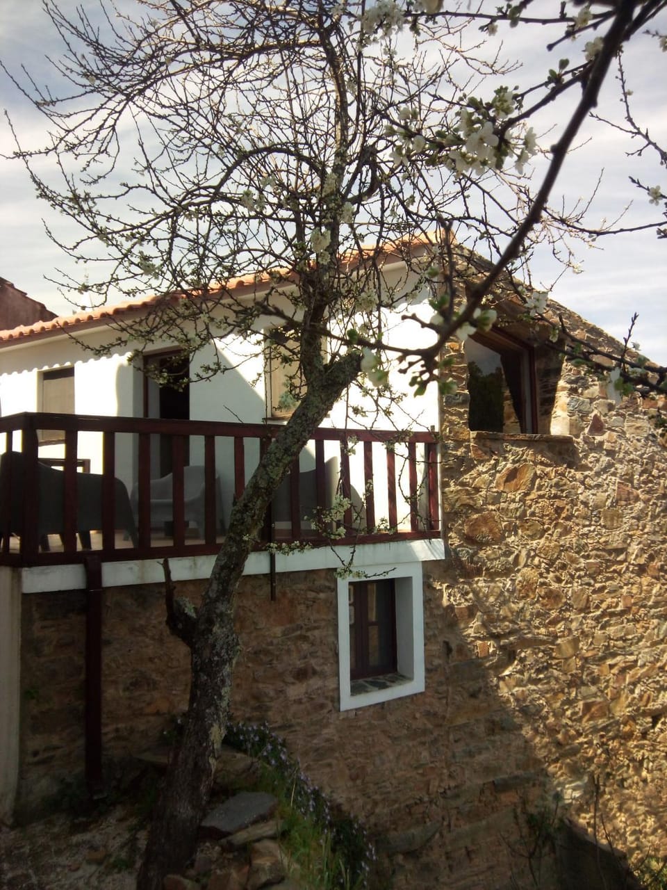 Facade/entrance, Balcony/Terrace