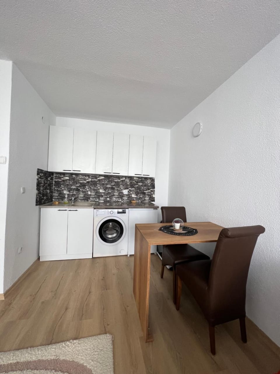 Kitchen or kitchenette, Living room, Seating area, Dining area, minibar, oven, washing machine