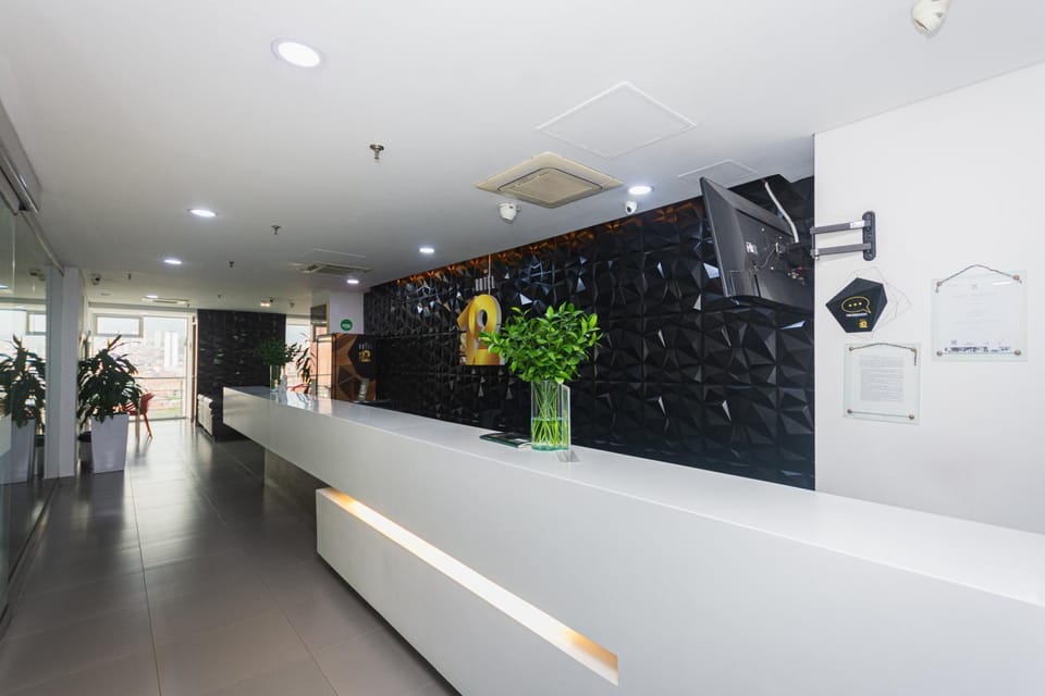 Lobby or reception, Lobby or reception