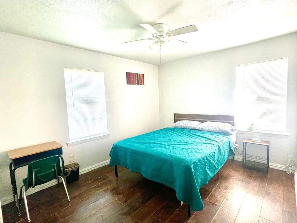 Private room near downtown Dallas Vacation rental in Dallas