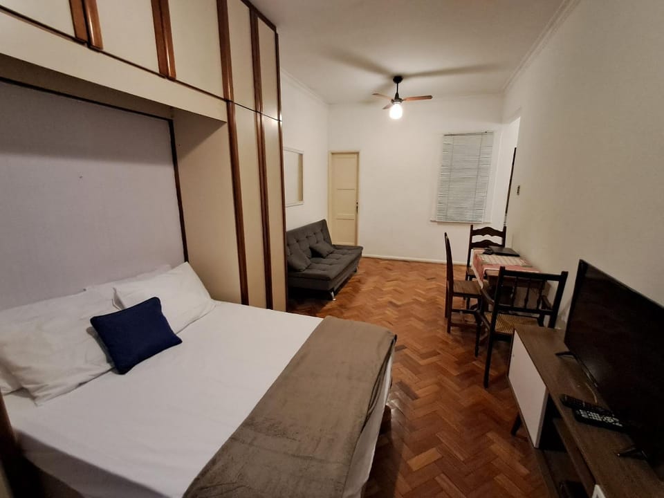 No coração de Ipanema, metrô na porta e praia 400m Apartment in Rio de Janeiro