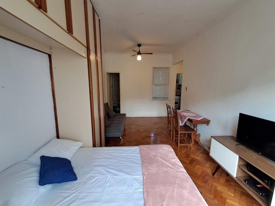 No coração de Ipanema, metrô na porta e praia 400m Apartment in Rio de Janeiro