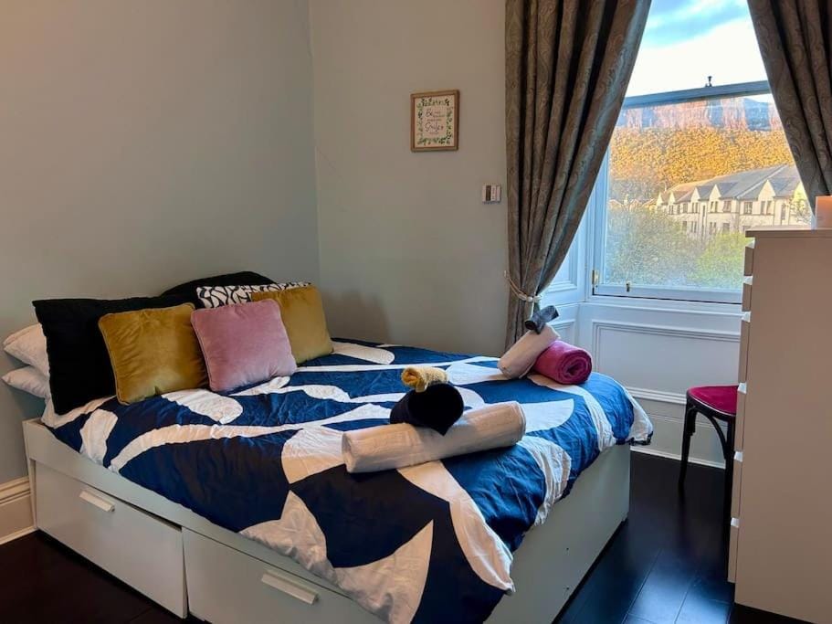 Edinburghs Arthurs seat View Apartment in Edinburgh