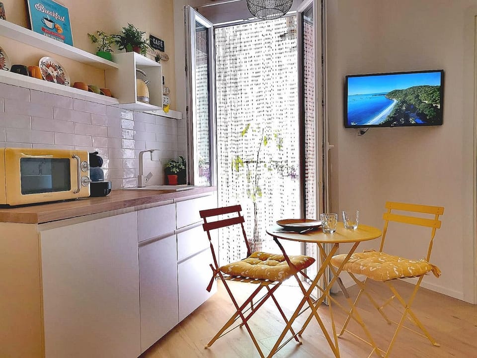 Apuleio 11 Apartment in Rome