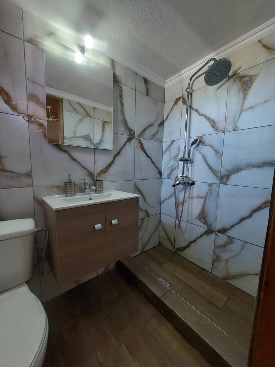 Shower, Toilet, Bathroom