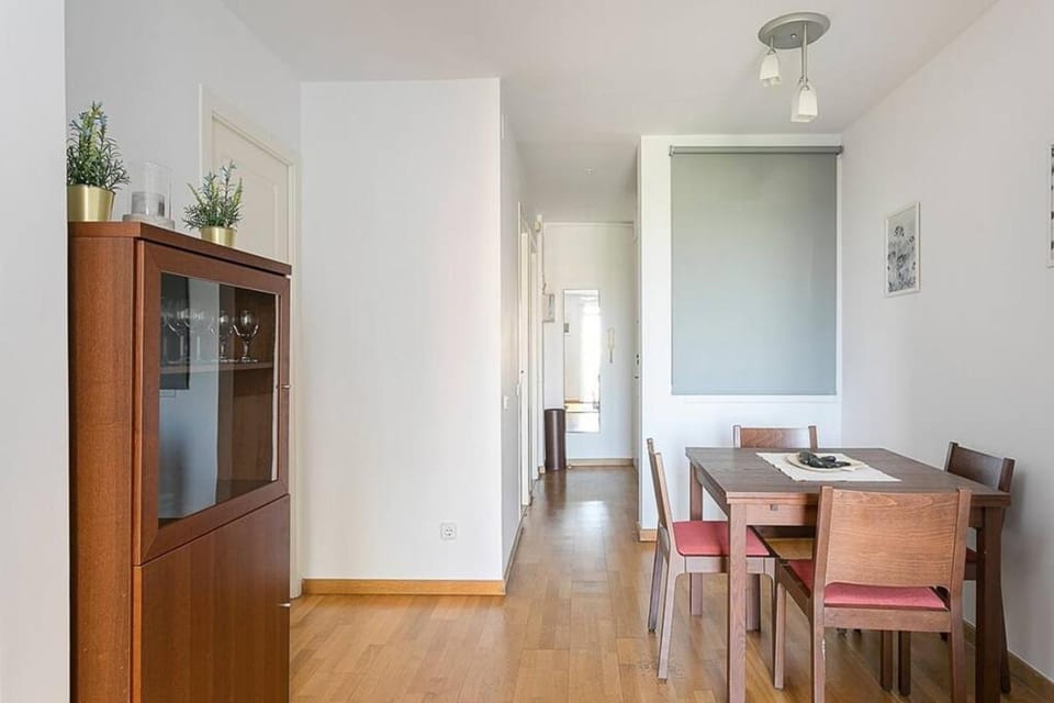 Relax In A Chic Apartment In Sants Apartment in Barcelona