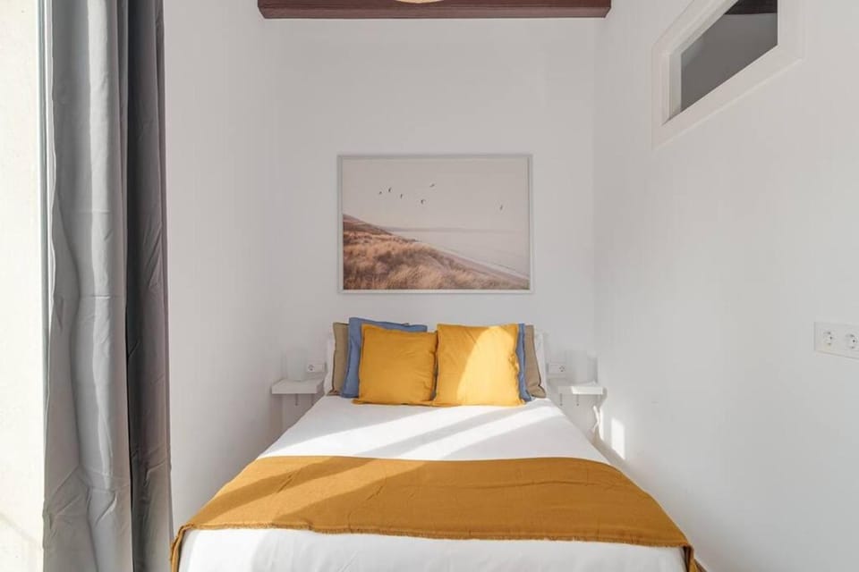 Live Like A Local In Eixample Apartment in Barcelona