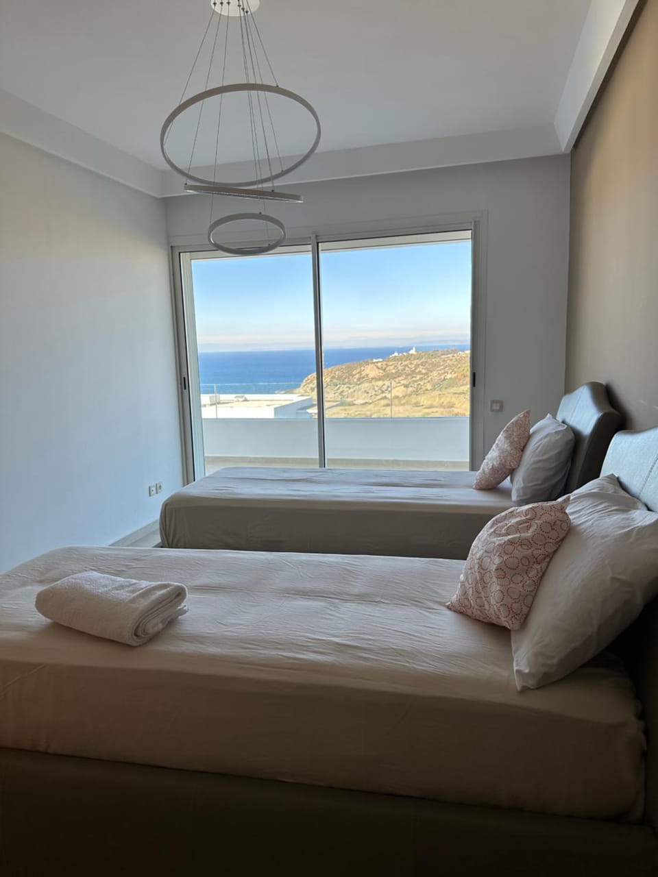 Bed, Natural landscape, Living room, Photo of the whole room, Seating area, Bedroom, Sea view, towels