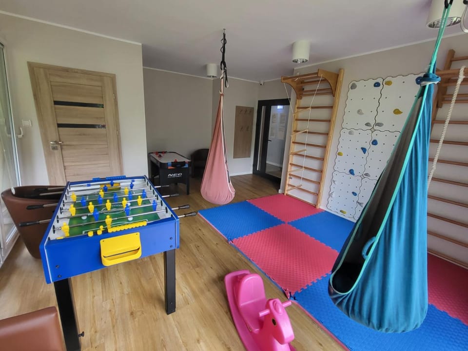 Game Room, Kids's club, children, older children
