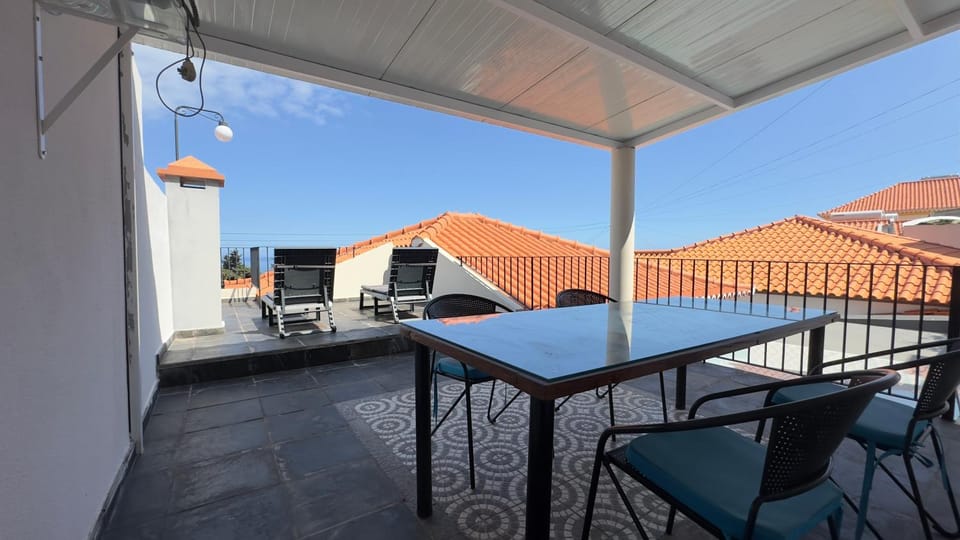 Day, View (from property/room), Balcony/Terrace, Dining area