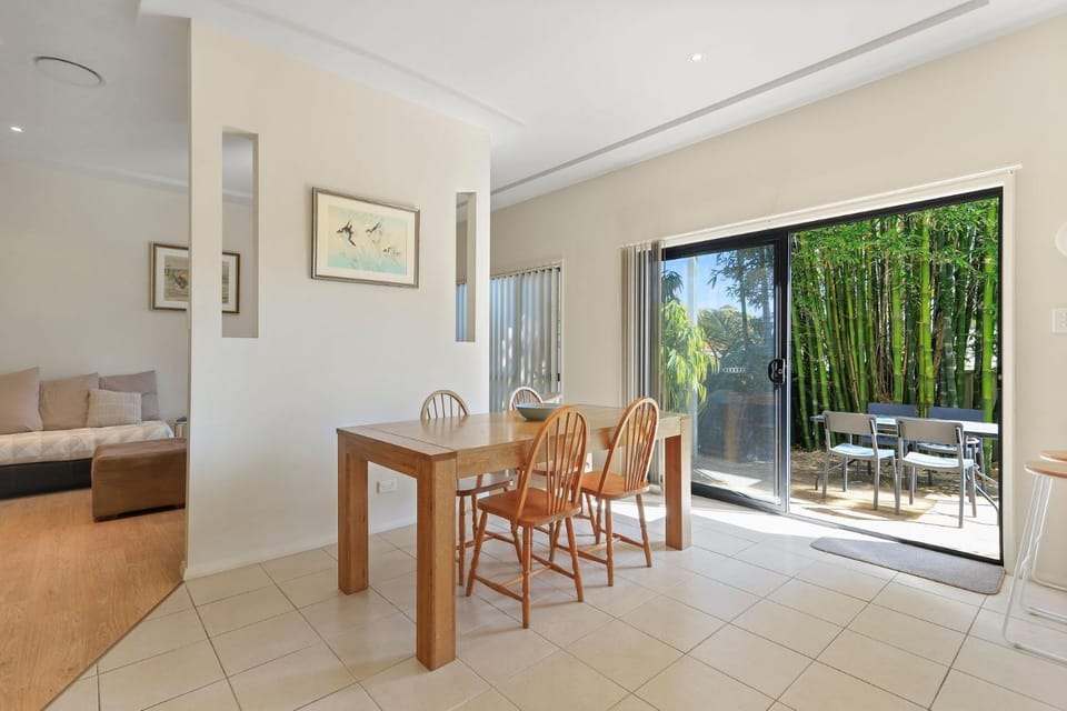 Sea Change on Excellent House in Vincentia