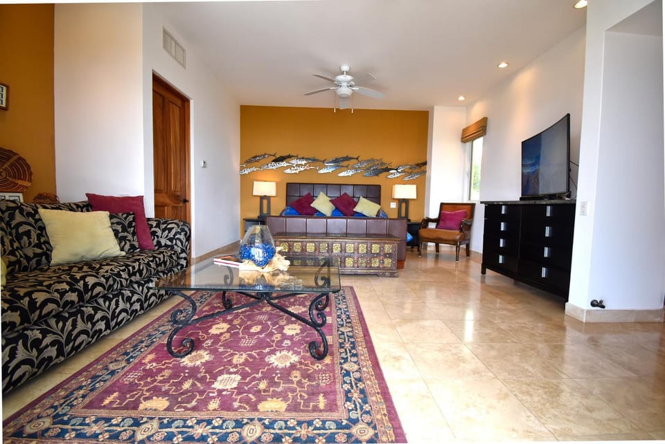 Casa Struthers, Luxury Villa, Beach Access Villa in Cabo San Lucas