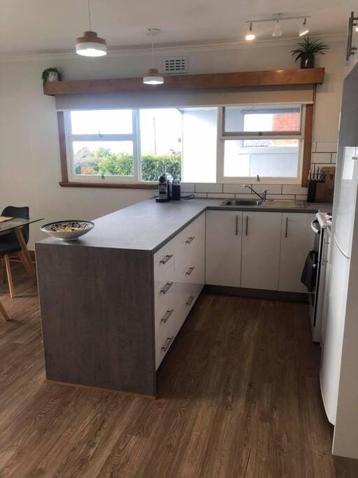 Kitchen or kitchenette, oven, stove