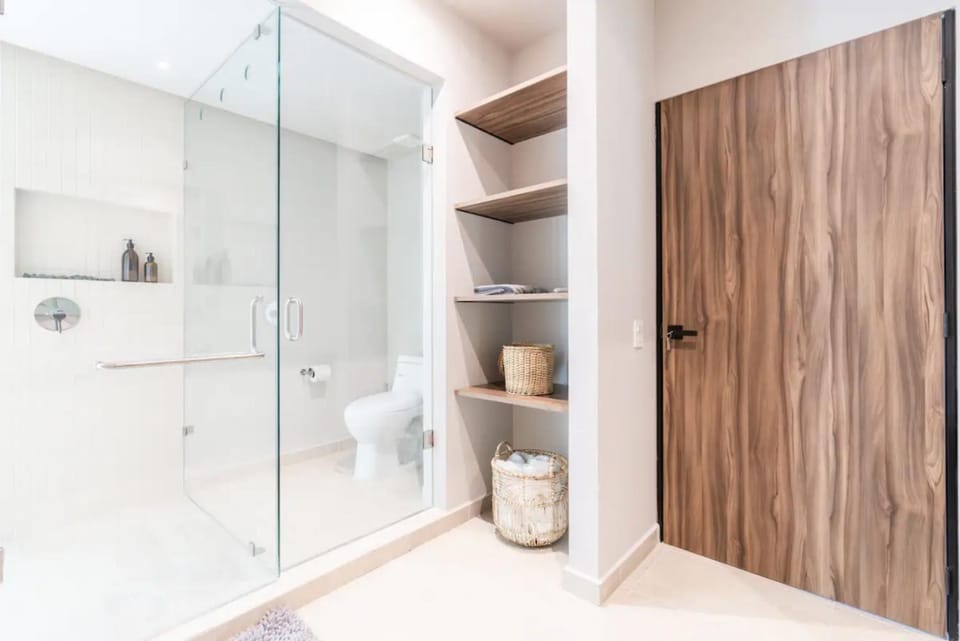 Shower, Toilet, Bathroom