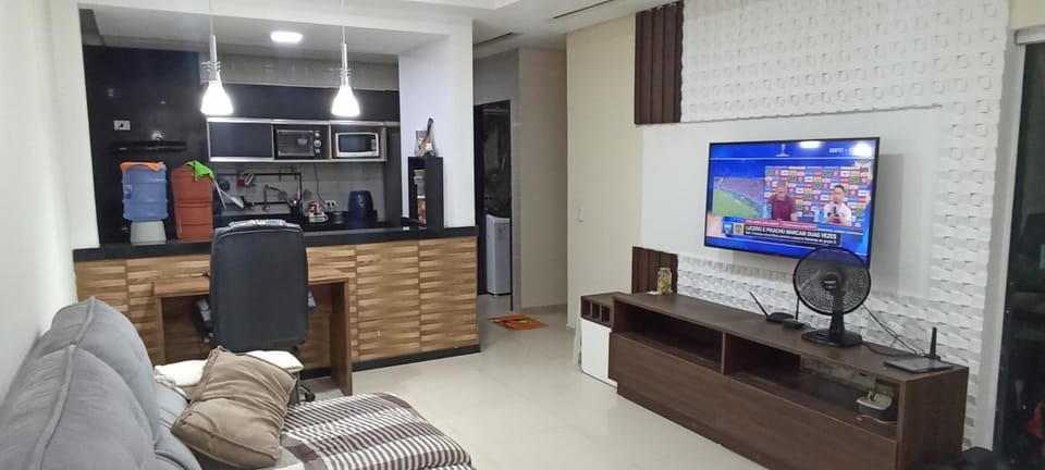 Communal lounge/ TV room, TV and multimedia, Kitchen or kitchenette, Living room, Seating area, Evening entertainment