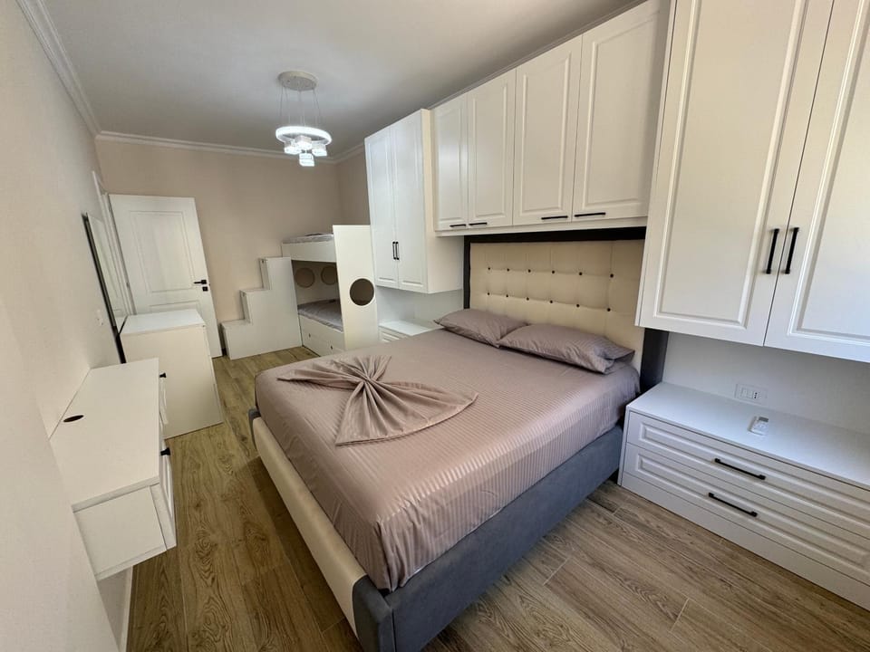 Bed, Bedroom, wardrobe