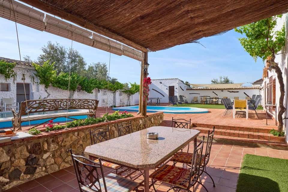 Property building, Balcony/Terrace, Living room, Swimming pool