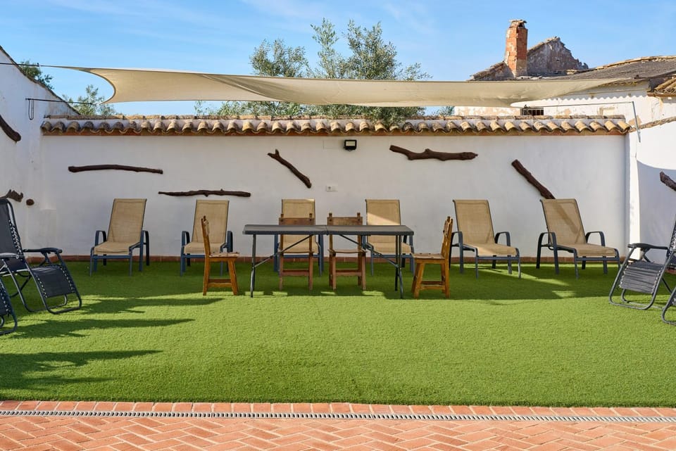 Property building, Balcony/Terrace, Living room