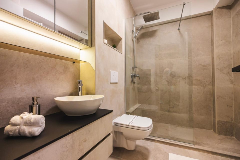 Shower, Bathroom