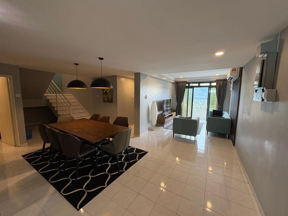 Living room, Seating area, Dining area
