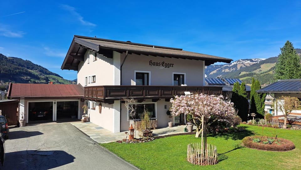 Property building, Spring, Garden view