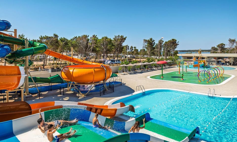Aqua park, Swimming pool