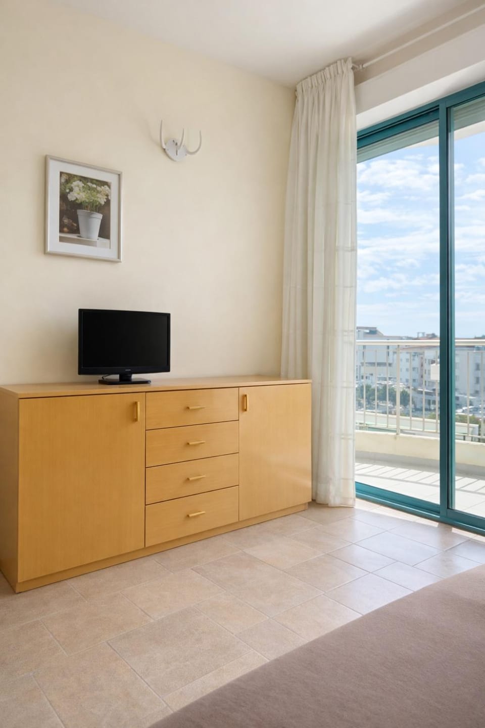 Communal lounge/ TV room, TV and multimedia