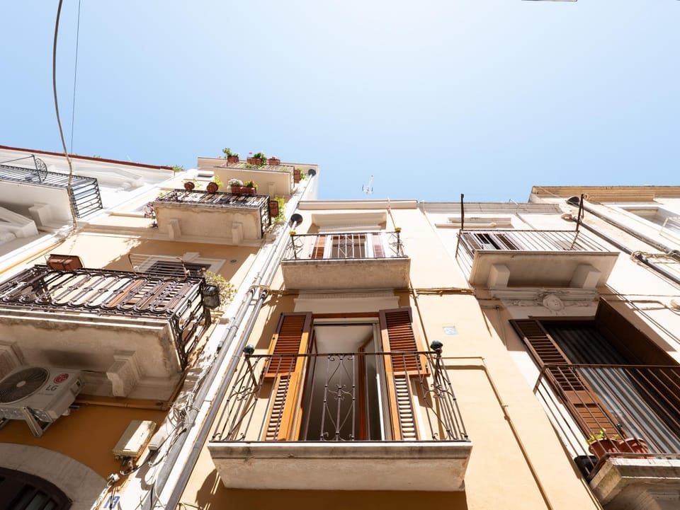 Property building, Balcony/Terrace