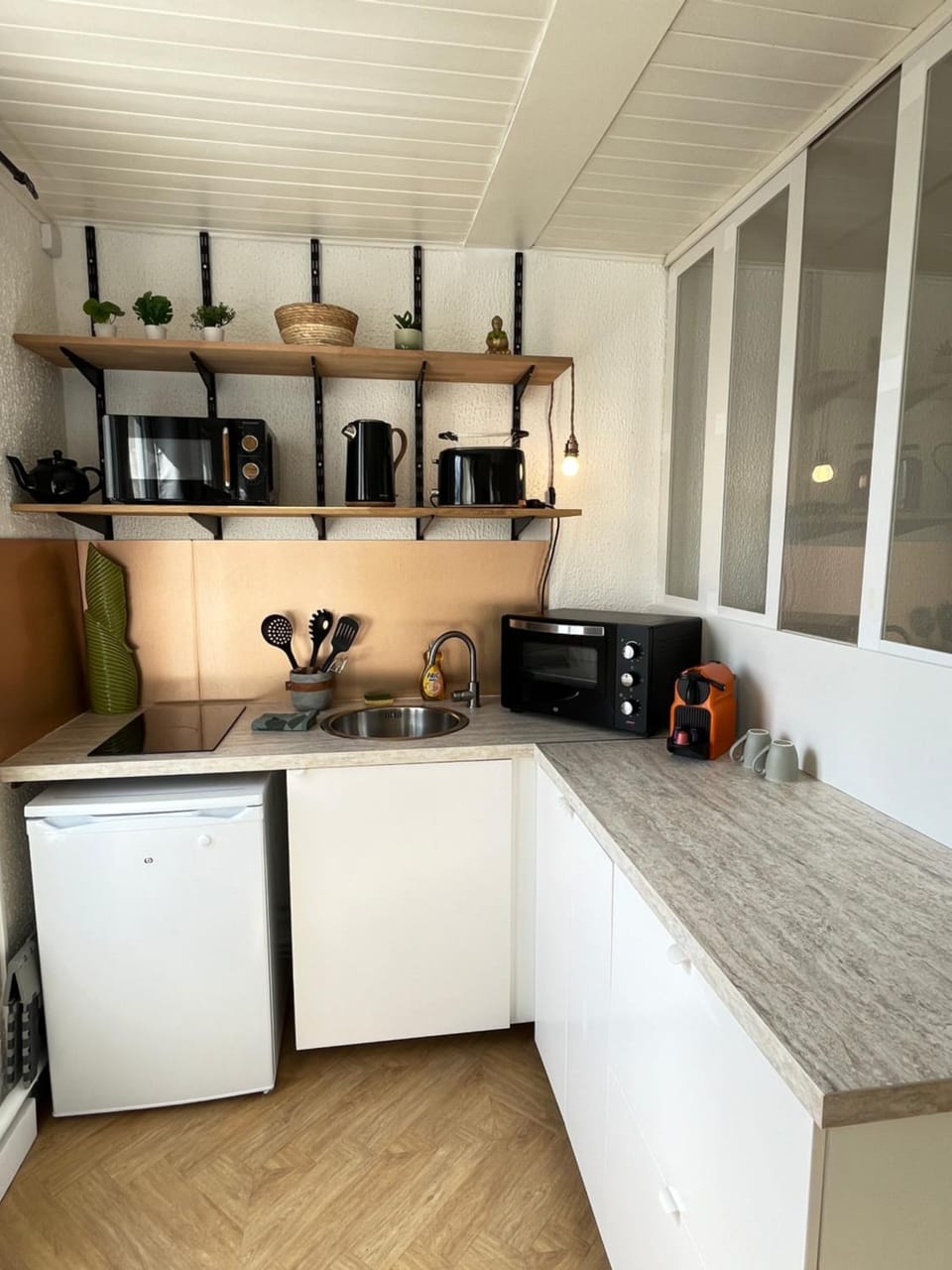 pet friendly, stove, kitchen