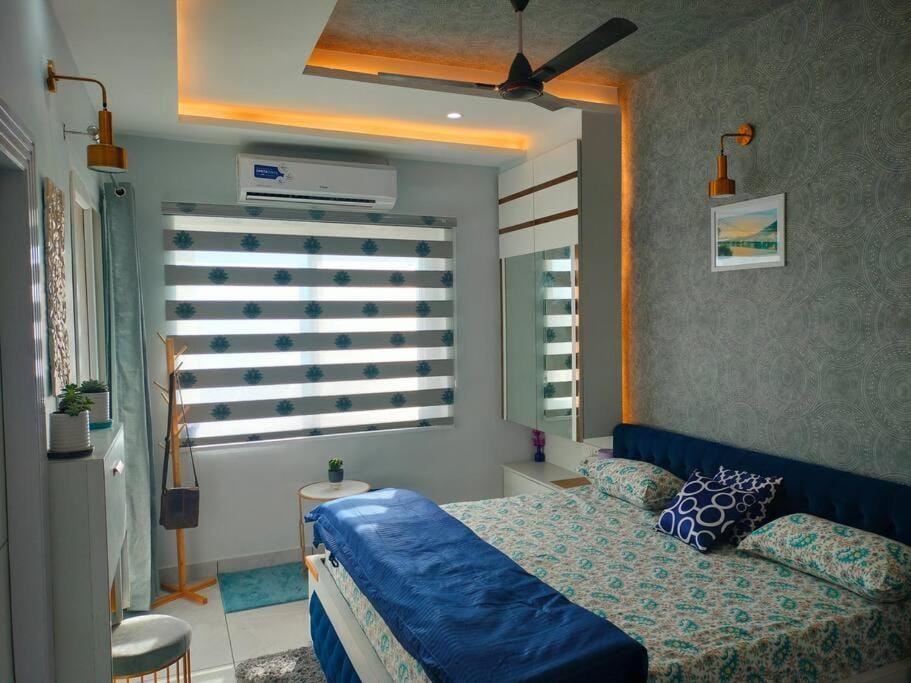 Bed, Bedroom