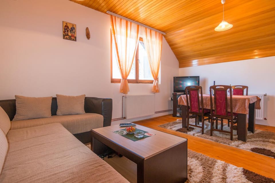 Kod Goluba na Tari Bed and Breakfast in Zlatibor District, Serbia