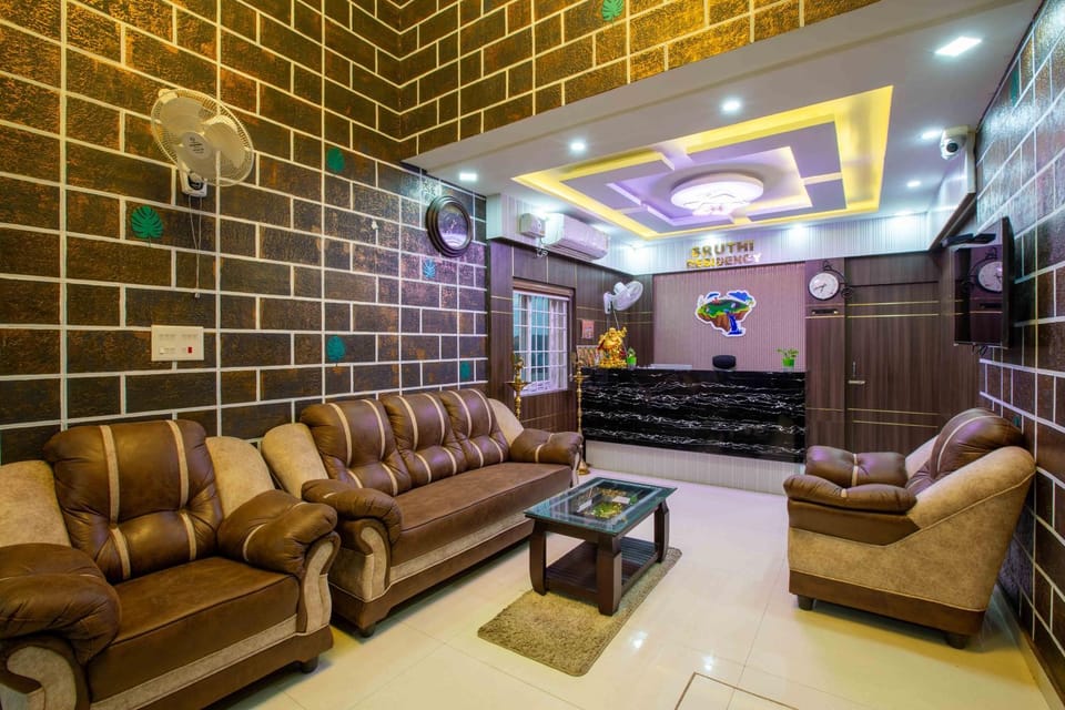 Sruthi Residency Hotel in Sri Lanka