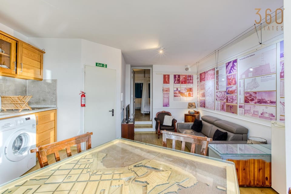 Kitchen or kitchenette, Living room, Photo of the whole room, Seating area, Bedroom, minibar, pet friendly, stove, washing machine