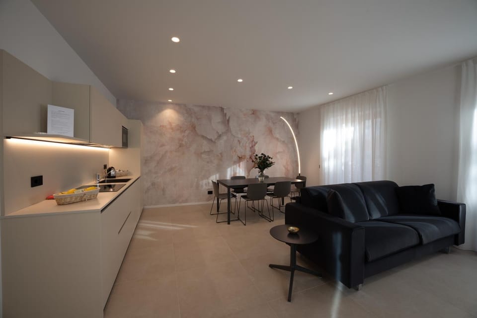 Kitchen or kitchenette, Living room, Seating area