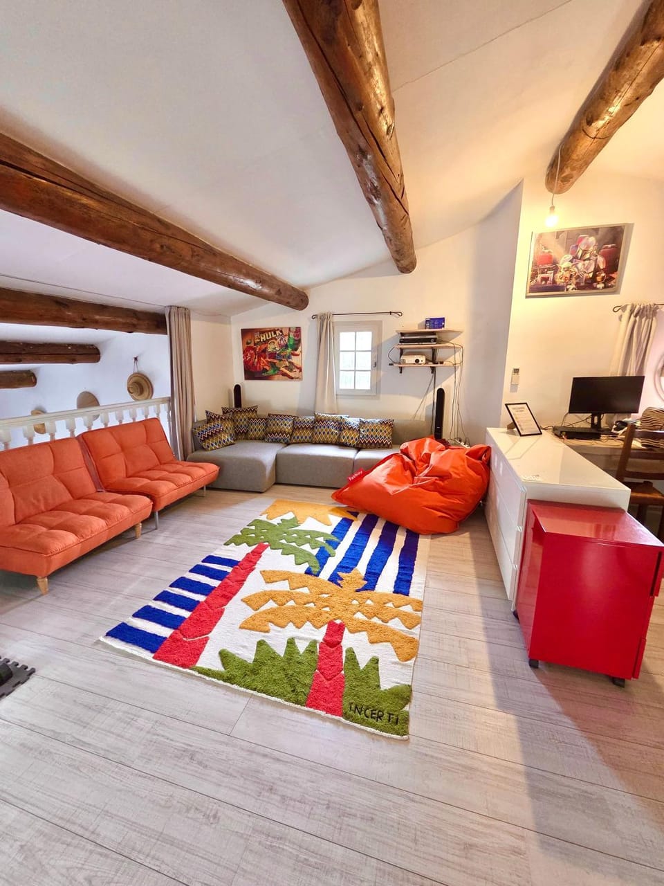 Charmante Maison Piscine Villa in Pont-Saint-Esprit