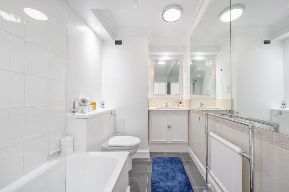 Toilet, Bathroom, Bath