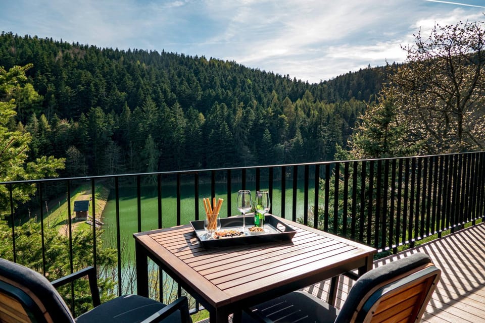 View (from property/room), View (from property/room), Garden view, Garden view, Landmark view, Landmark view, Mountain view, Mountain view