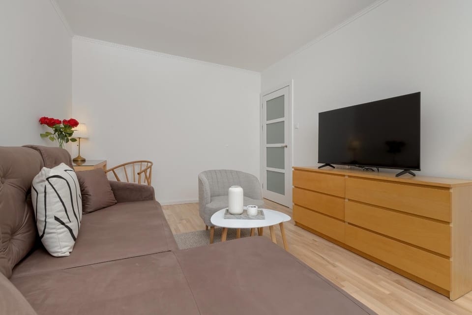 TV and multimedia, Coffee/tea facilities, Living room, Seating area, Evening entertainment