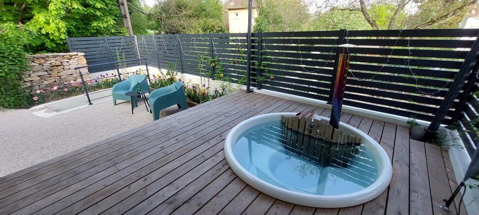 Hot Tub, Spa and wellness centre/facilities
