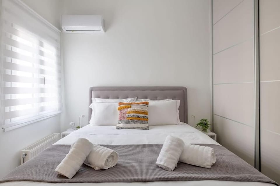 The HostMaster City Pulse Apartment in Athens