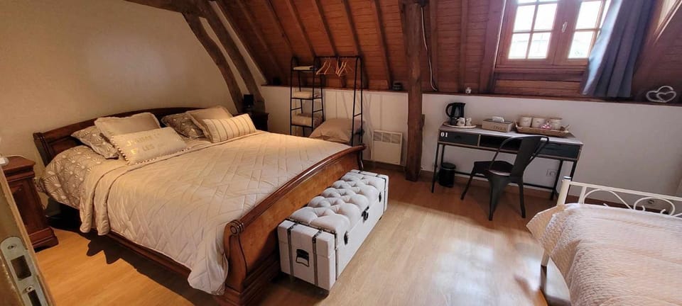 Bed, Bedroom