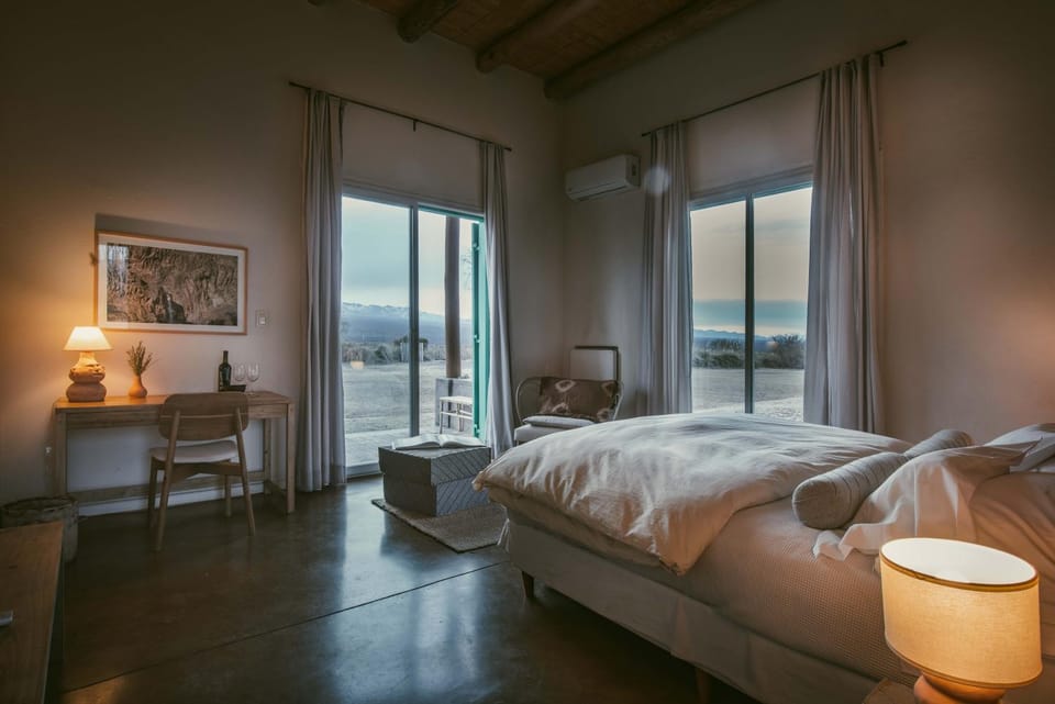 Bed, Mountain view