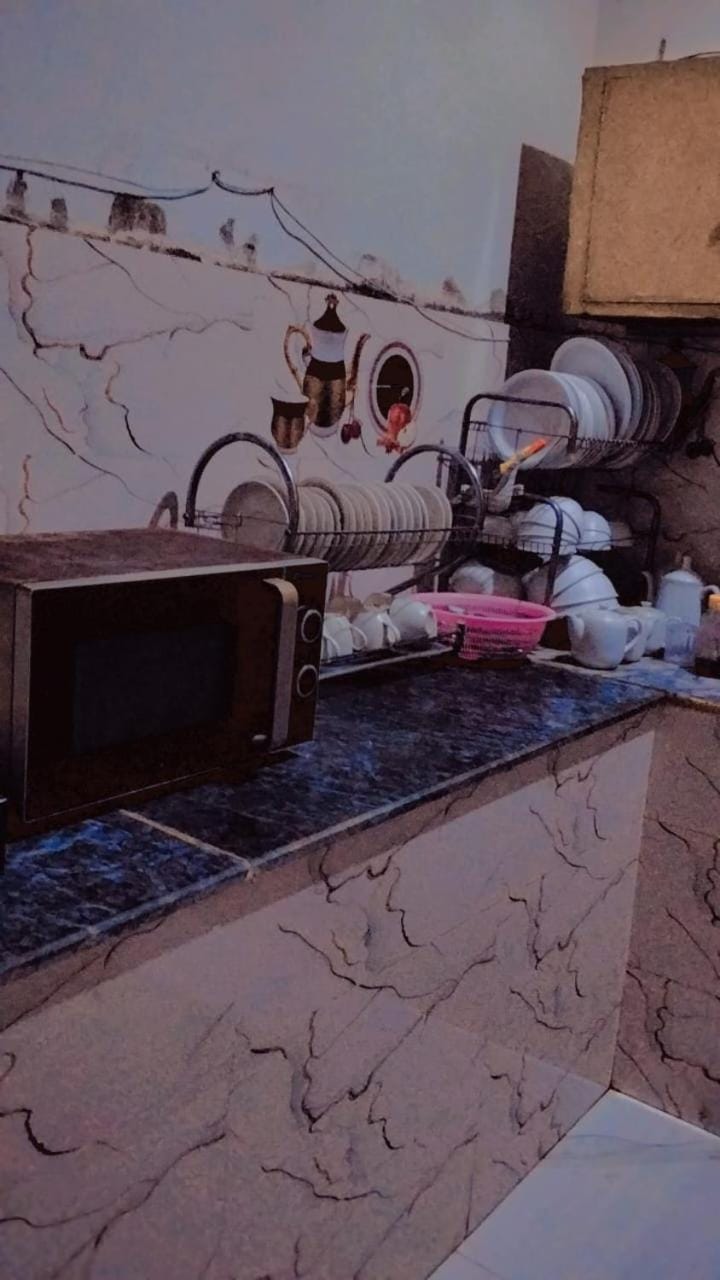 Kitchen or kitchenette, Communal kitchen, kitchen