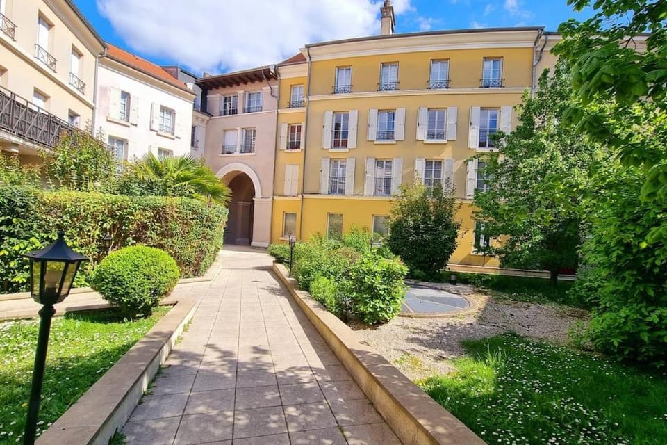 Disney Luxury Studio Apartment in Chessy